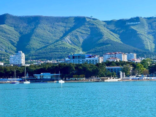 Черноморские курорты готовятся летом принять 9 млн туристов