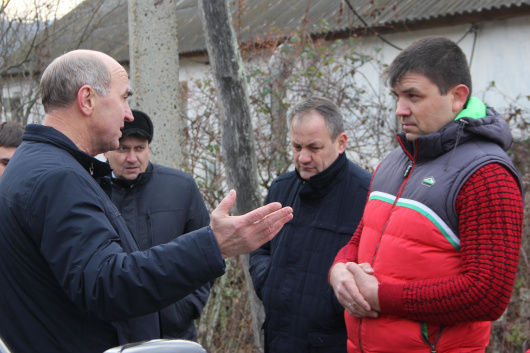 В хуторе Широкая Пшадская Щель состоялась первая отчетная встреча главы Геленджика.