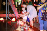 Мы помним! В ночь с 21 на 22 июня в Геленджике зажгли сотни свечей