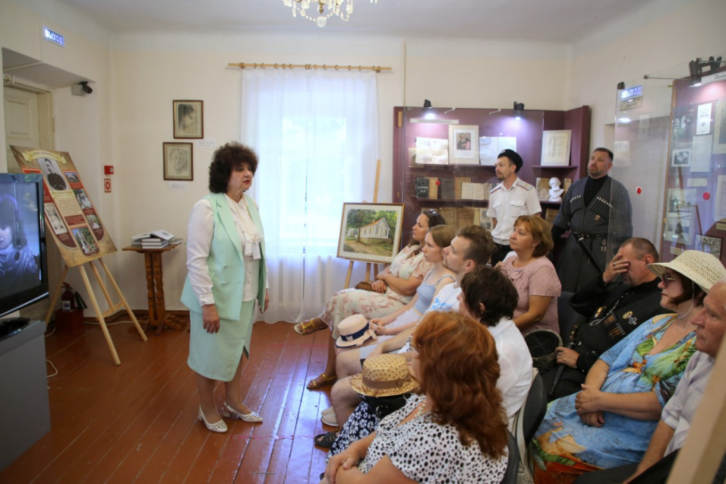 В Доме-музее Владимира Короленко прошел литературный вечер ко дню рождения писателя
