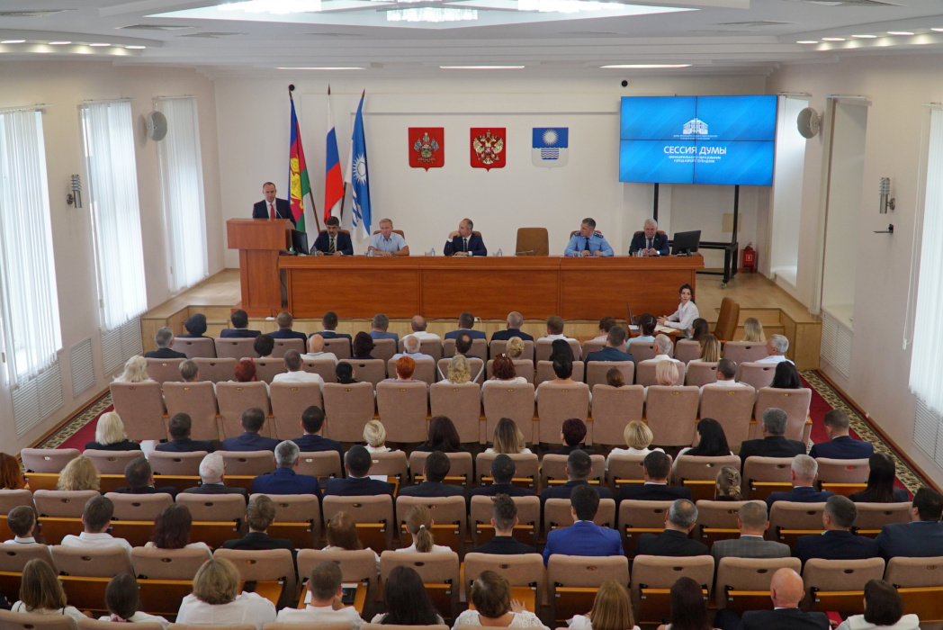 В Геленджике прошла первая сессия городской Думы нового созыва