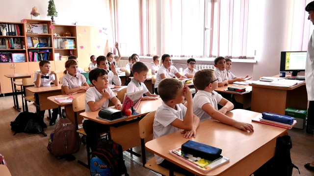 223 ребенка из Харьковский области начали учебный год в Геленджике