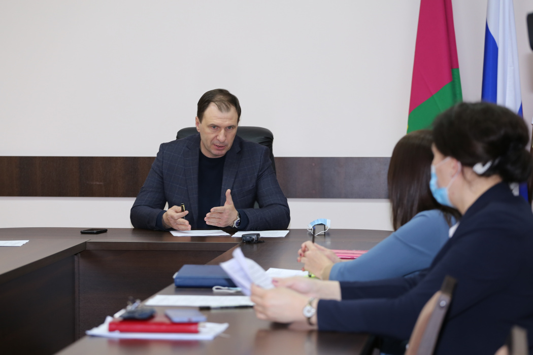 Депутаты Думы продолжают контролировать ход строительства соцобъектов Геленджика
