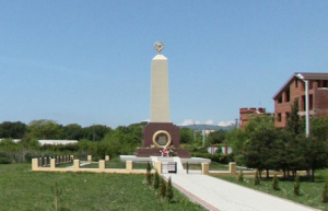 Братская могила 69 советских воинов, погибших в боях с фашистскими захватчиками, 1942-1943 гг.