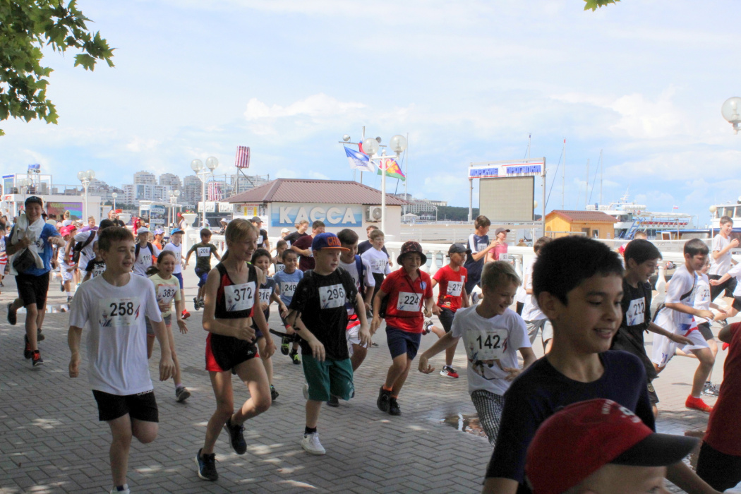 227 спортсменов приняли участие в забеге "Олимпийская миля"