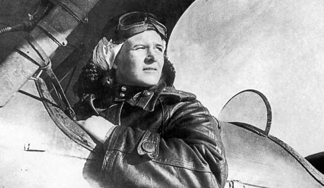  Сегодня 111 лет со дня рождения легендарной лётчицы Евдокии Бершанской 
